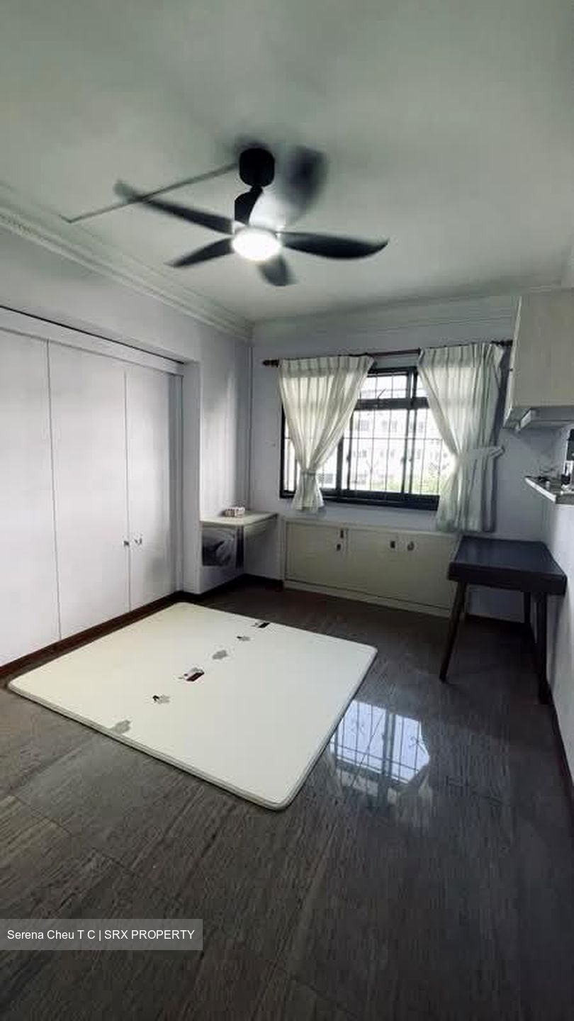 Blk 635 Woodlands Ring Road (Woodlands), HDB Executive #562055321